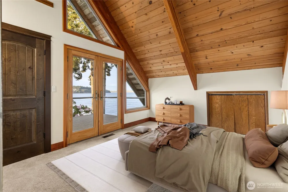 1105 14th Avenue Fox Island, WA 98333