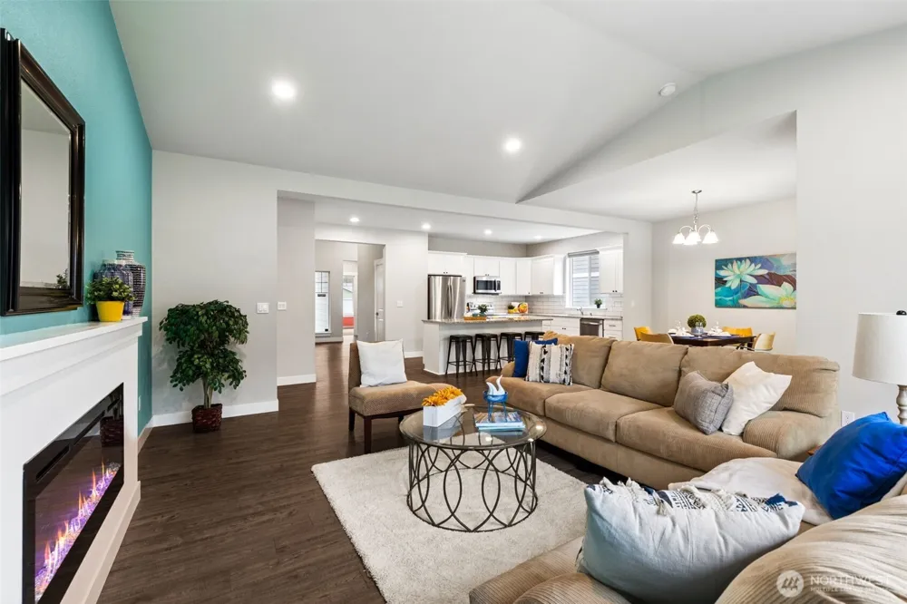 676 W Camas Court McCleary, WA 98557
