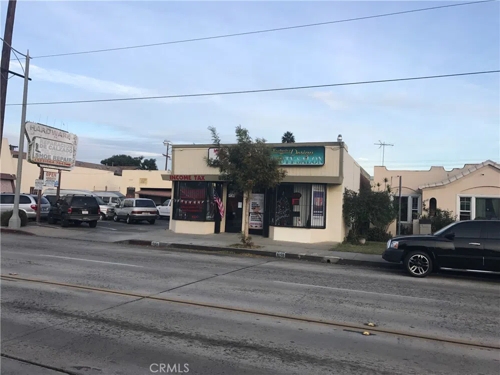 8156 State Street South Gate, CA 90280