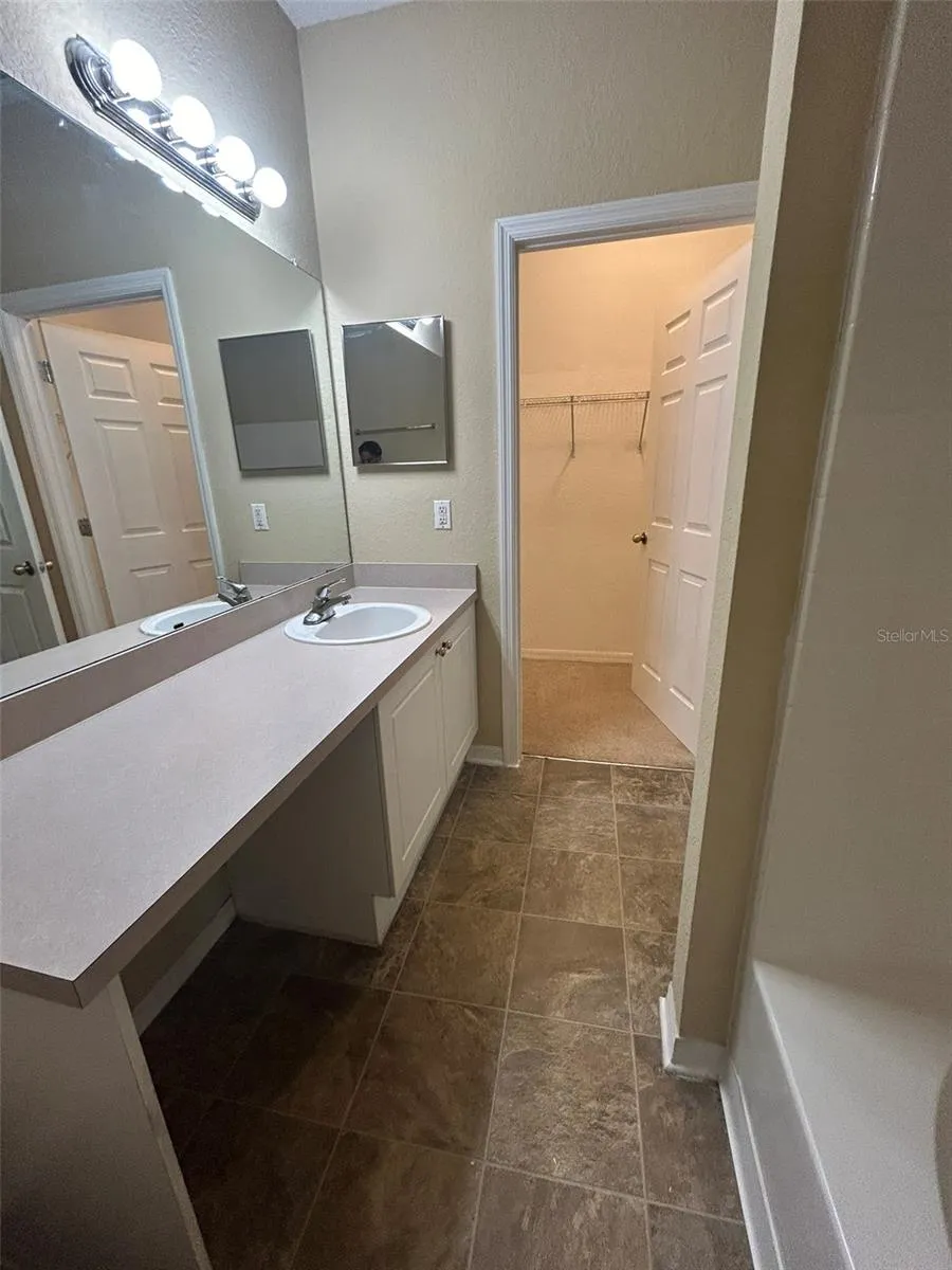 823 GRAND REGENCY POINT #102 Altamonte Springs, FL 32714
