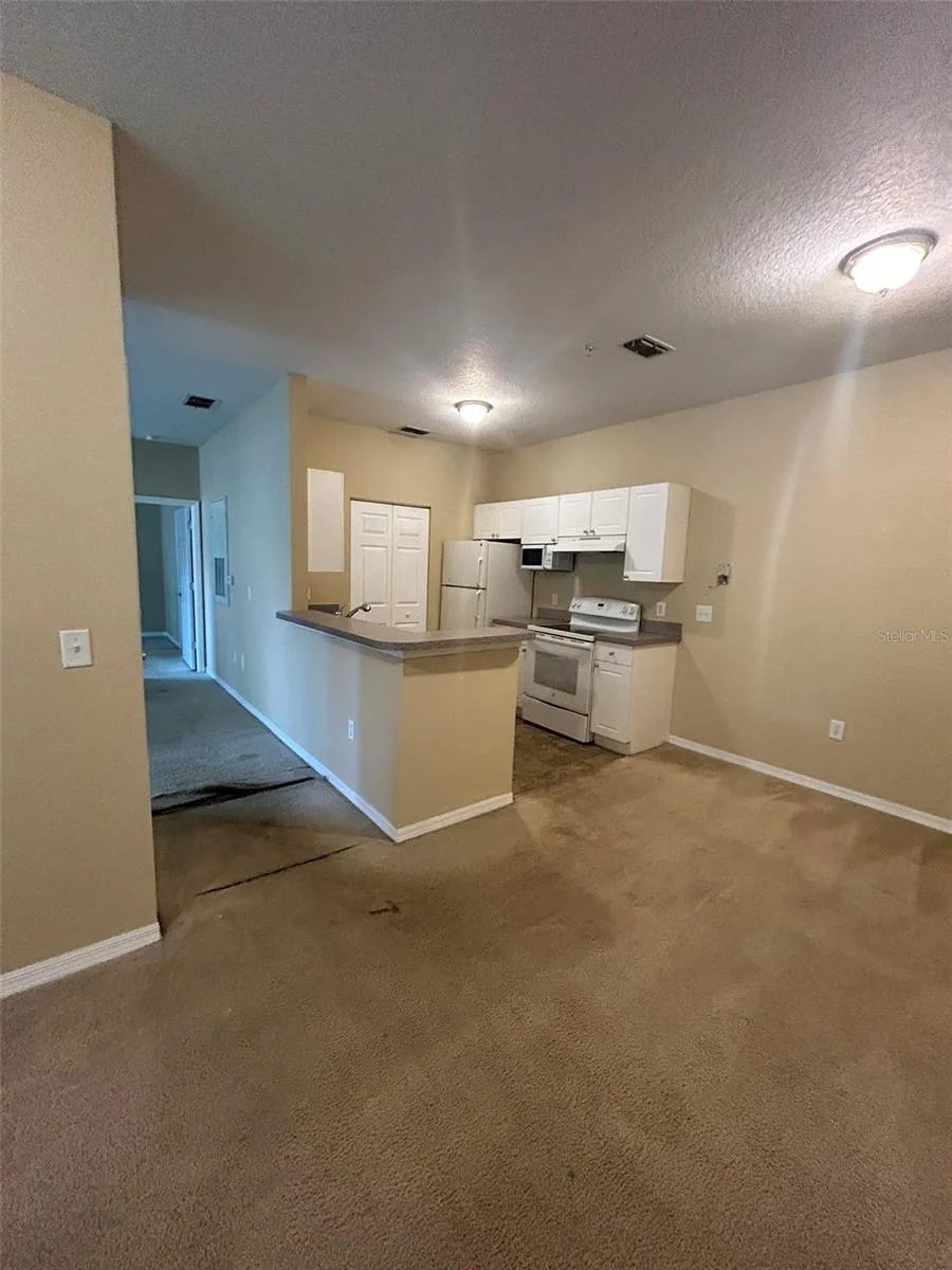 823 GRAND REGENCY POINT #102 Altamonte Springs, FL 32714