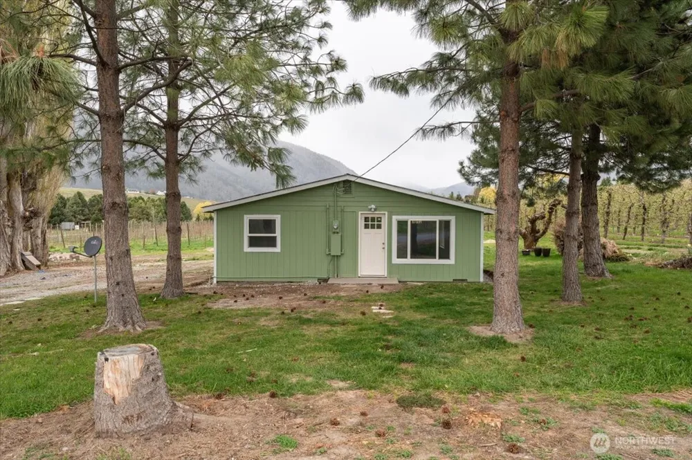 293 Barkley Road Manson, WA 98831