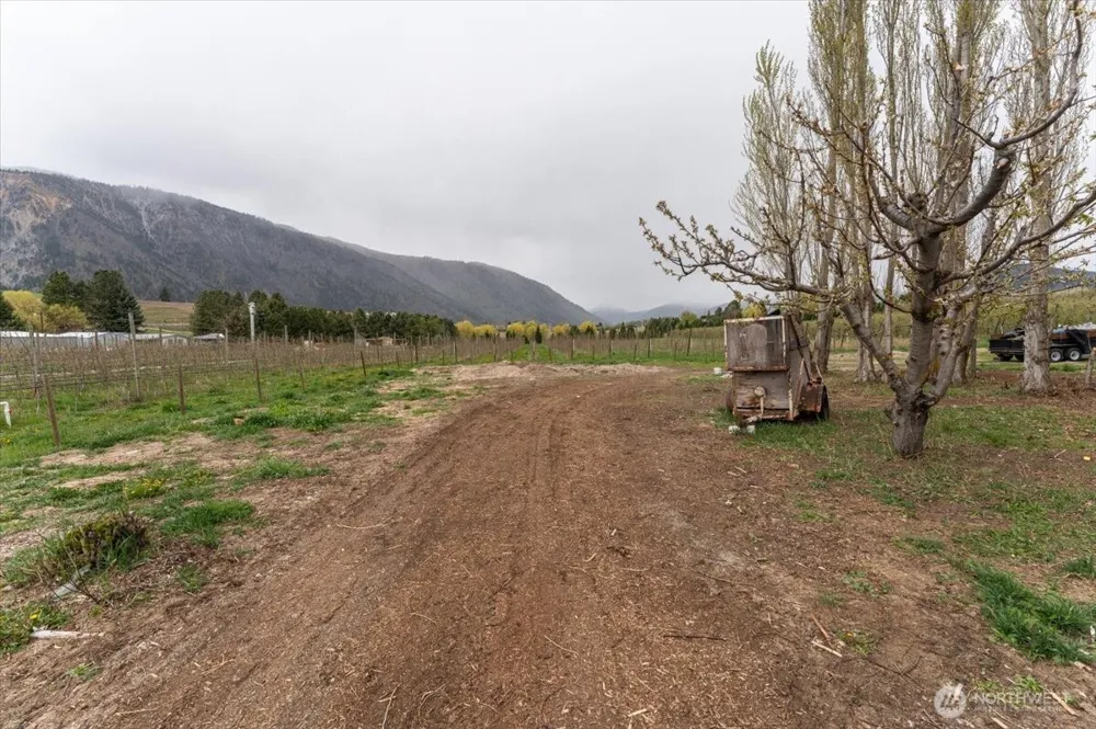 293 Barkley Road Manson, WA 98831