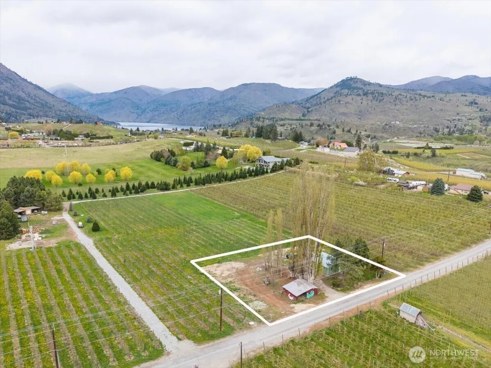 293 Barkley Road Manson, WA 98831