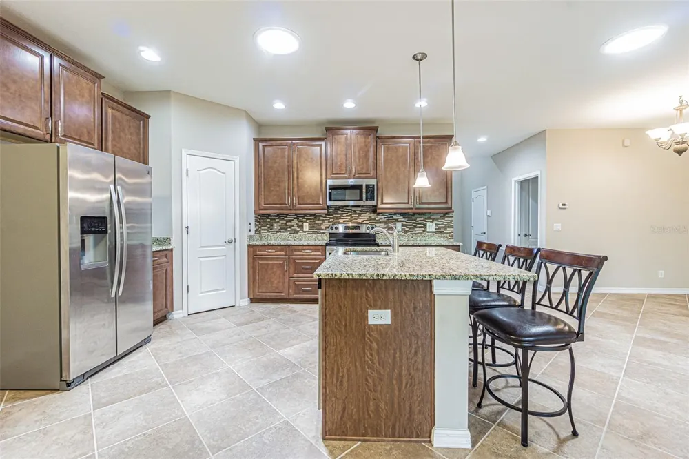 9936 GAP WEDGE DRIVE San Antonio, FL 33576