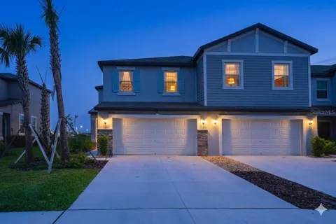 10059 TRUMPET HONEYSUCKLE WAY