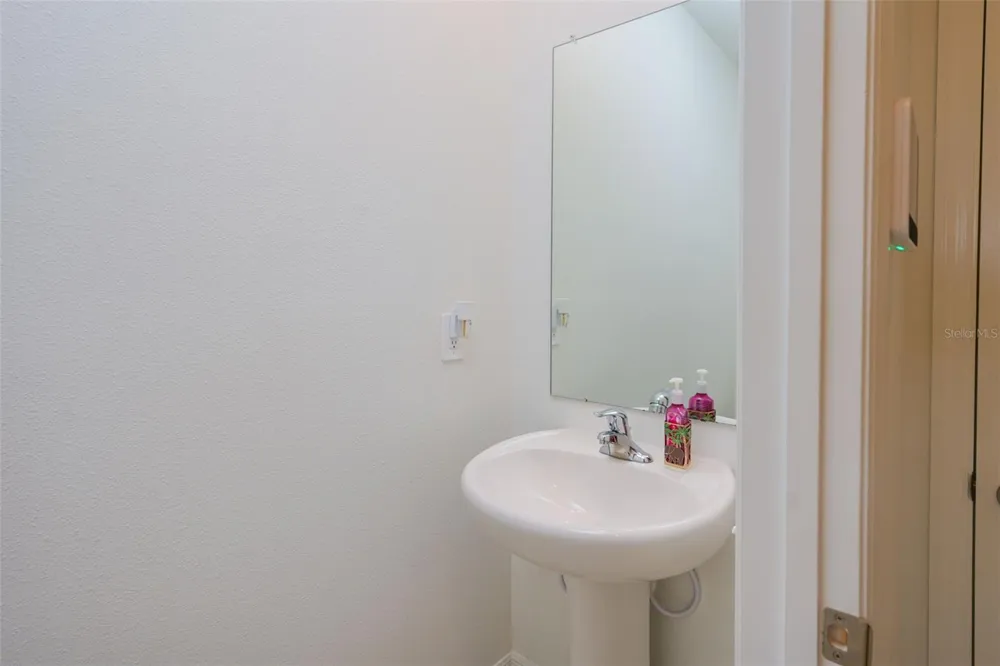 10059 TRUMPET HONEYSUCKLE WAY San Antonio, FL 33576