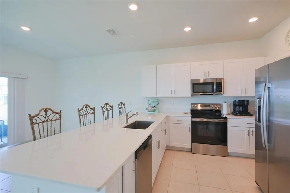 10059 TRUMPET HONEYSUCKLE WAY San Antonio, FL 33576