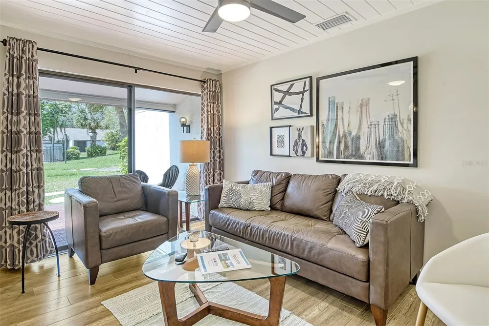 3545 LONGMEADOW #23 Sarasota, FL 34235