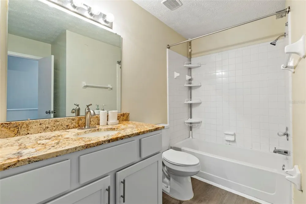 4955 KNIGHTSBRIDGE CIRCLE Jacksonville, FL 32244