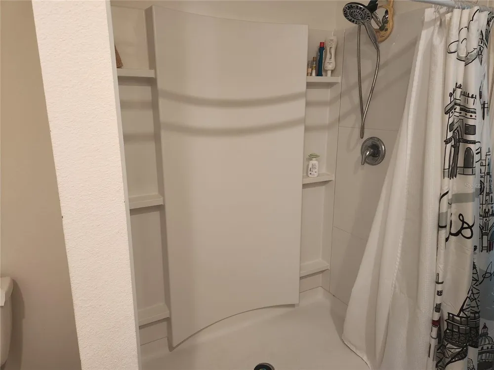 6643 LONGBOAT DRIVE Brooksville, FL 34604