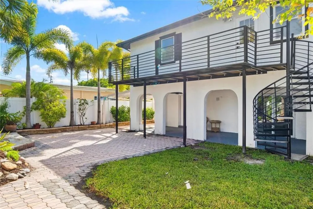 307 161ST AVENUE Redington Beach, FL 33708