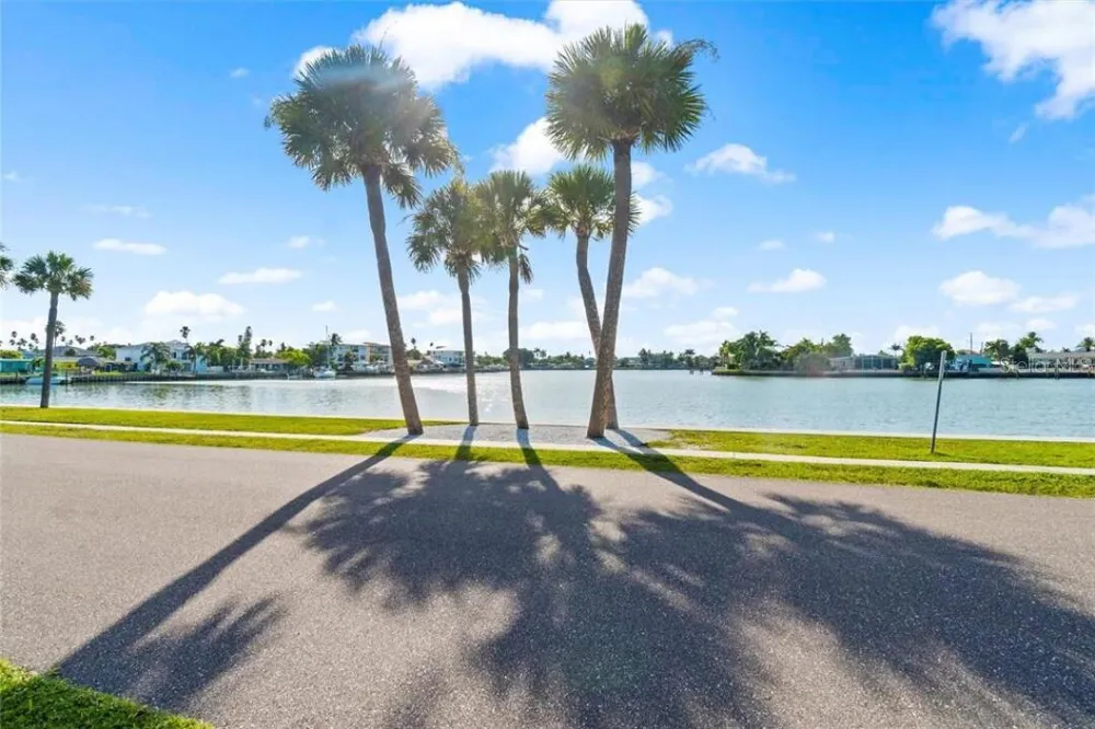 307 161ST AVENUE Redington Beach, FL 33708