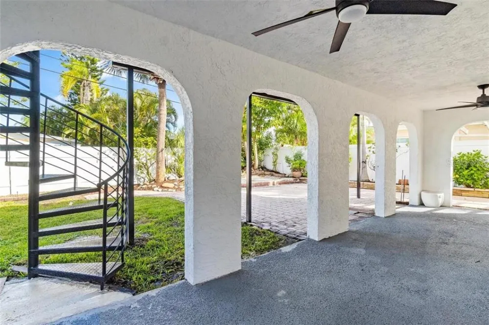 307 161ST AVENUE Redington Beach, FL 33708