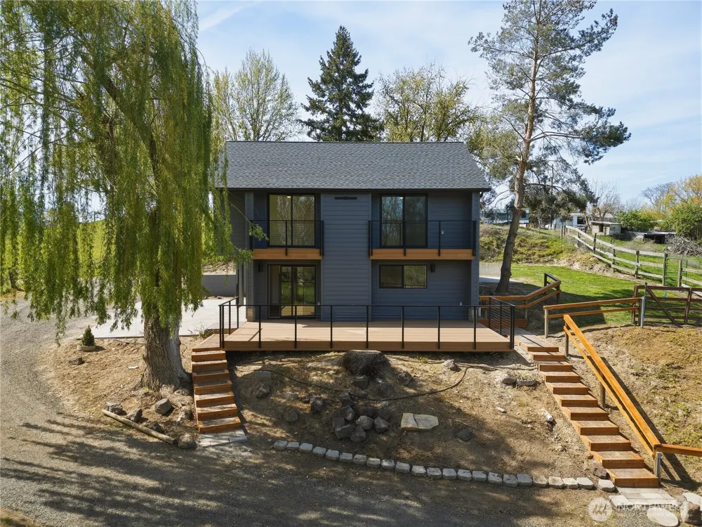 54027 Summers Lane Milton-Freewater, OR 97862
