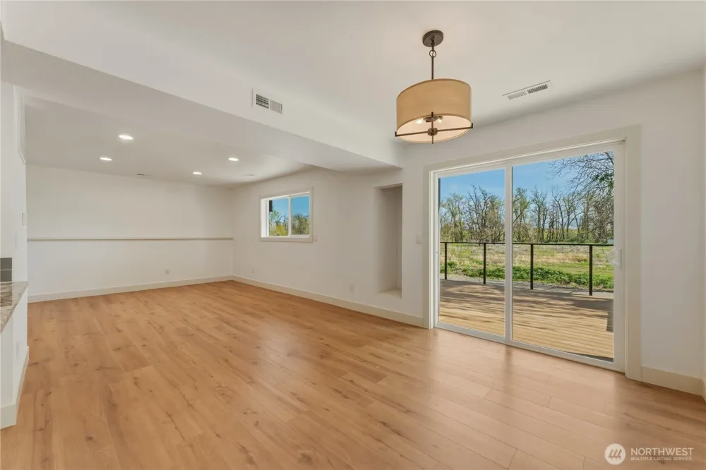 54027 Summers Lane Milton-Freewater, OR 97862