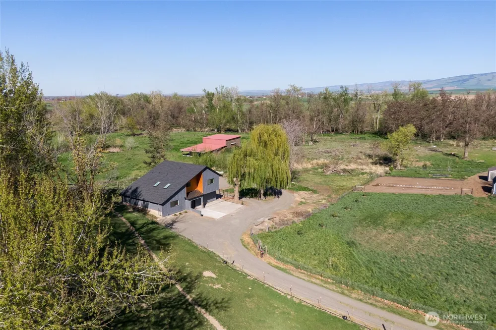 54027 Summers Lane Milton-Freewater, OR 97862