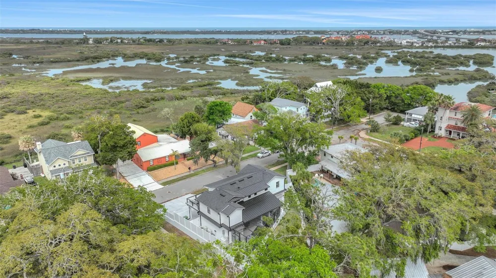 39 E PARK AVENUE St Augustine, FL 32084