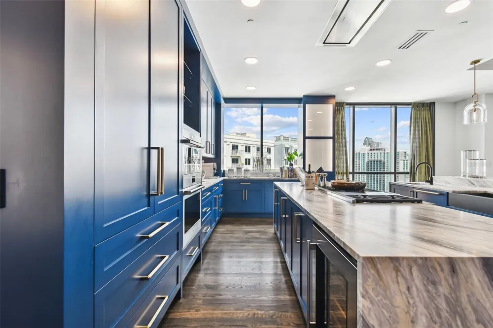 450 KNIGHTS RUN AVENUE #2004 Tampa, FL 33602