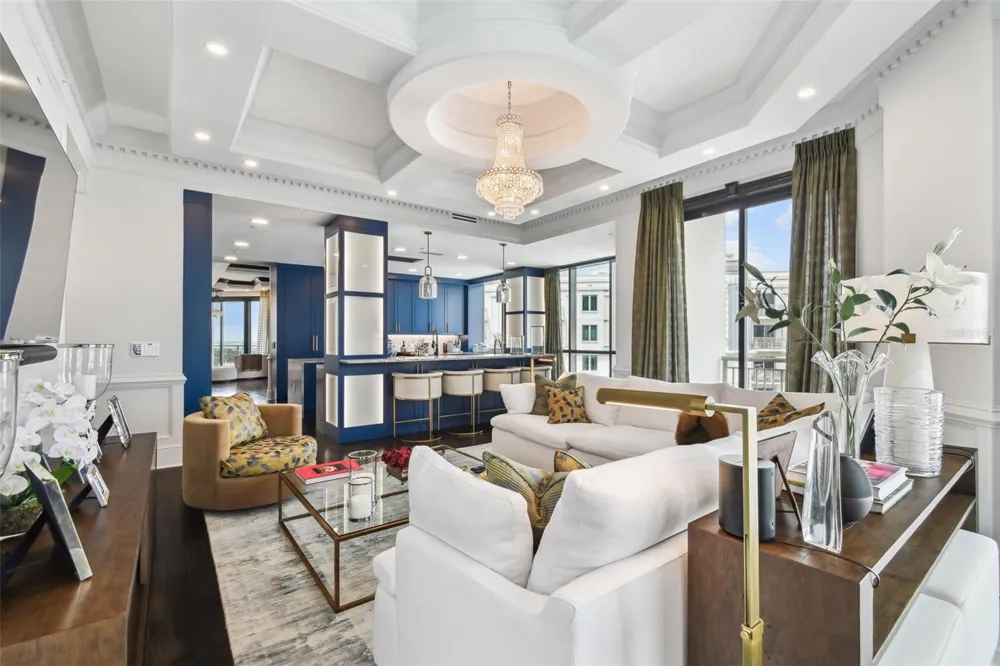 450 KNIGHTS RUN AVENUE #2004 Tampa, FL 33602