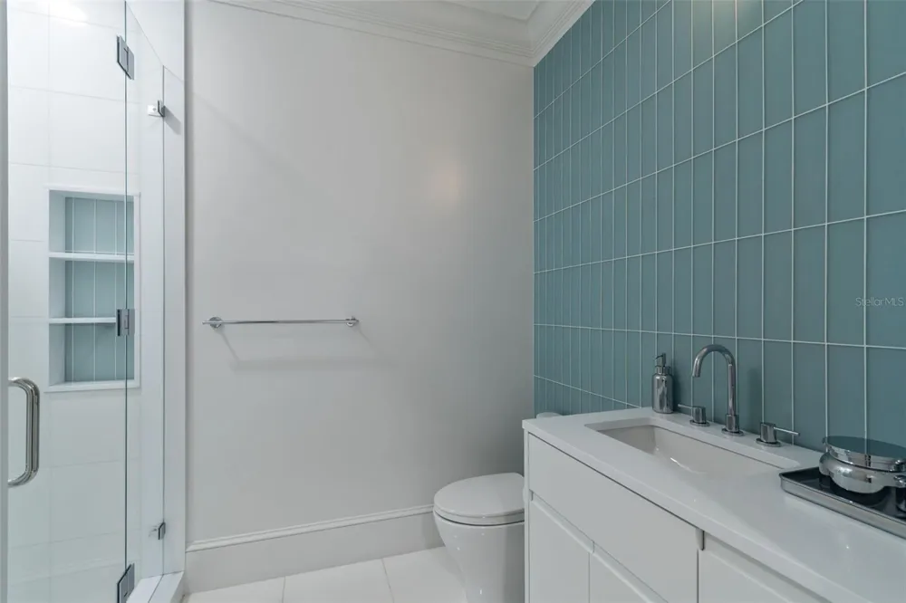 450 KNIGHTS RUN AVENUE #2004 Tampa, FL 33602