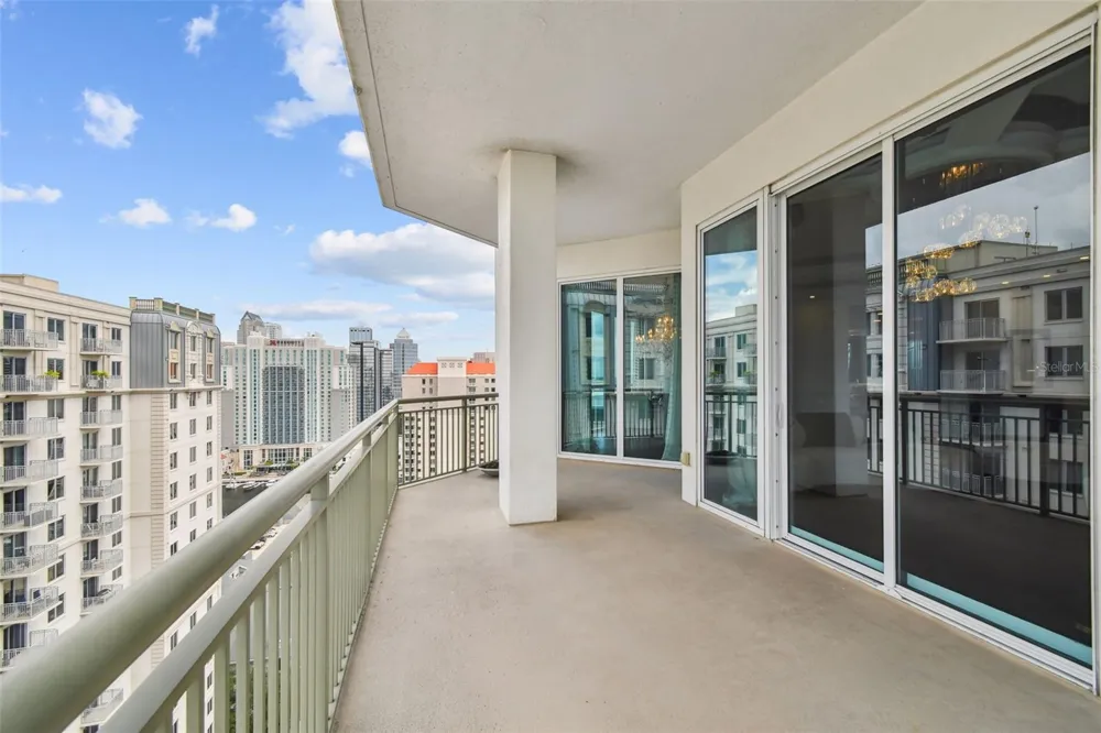 450 KNIGHTS RUN AVENUE #2004 Tampa, FL 33602