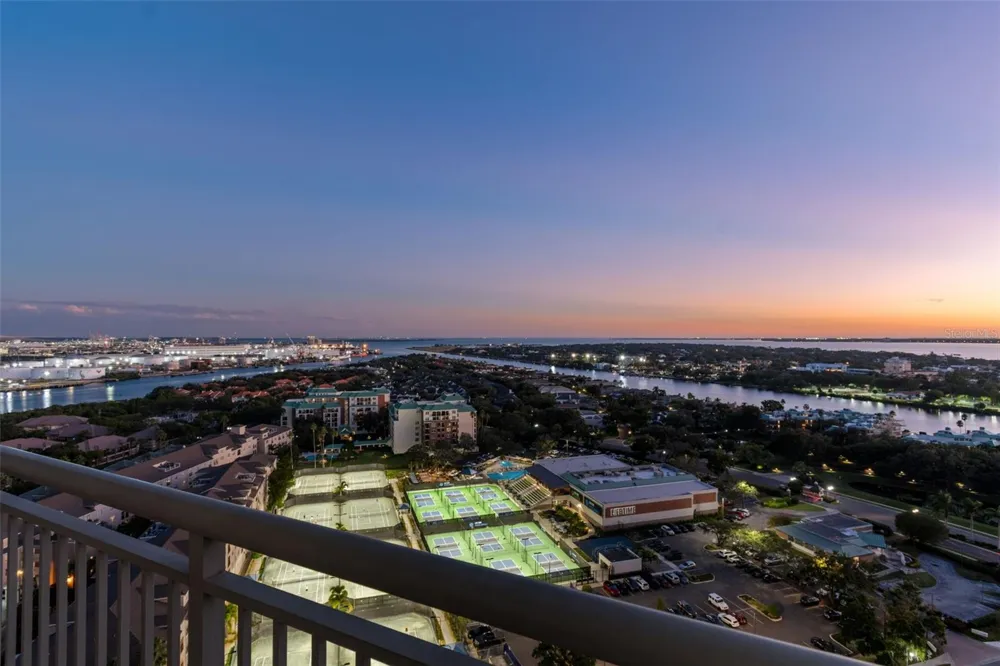 450 KNIGHTS RUN AVENUE #2004 Tampa, FL 33602
