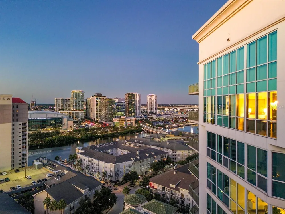 450 KNIGHTS RUN AVENUE #2004 Tampa, FL 33602