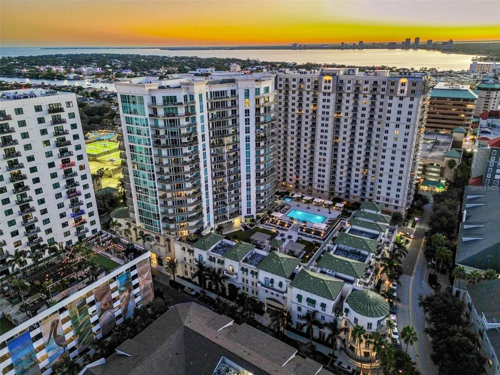 450 KNIGHTS RUN AVENUE #2004 Tampa, FL 33602
