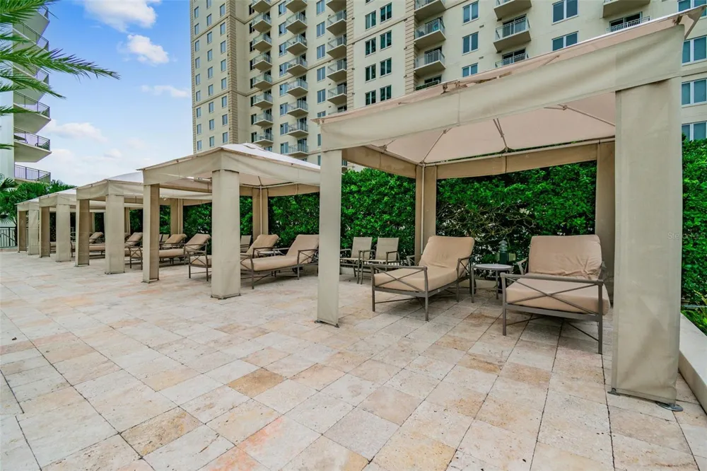 450 KNIGHTS RUN AVENUE #2004 Tampa, FL 33602