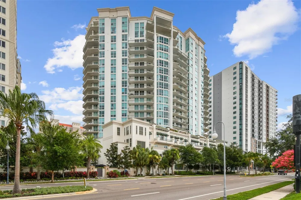 450 KNIGHTS RUN AVENUE #2004 Tampa, FL 33602