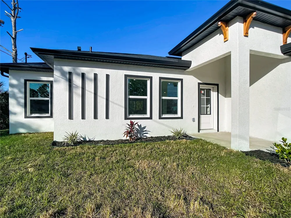 422 EISENHOWER BOULEVARD Lehigh Acres, FL 33974