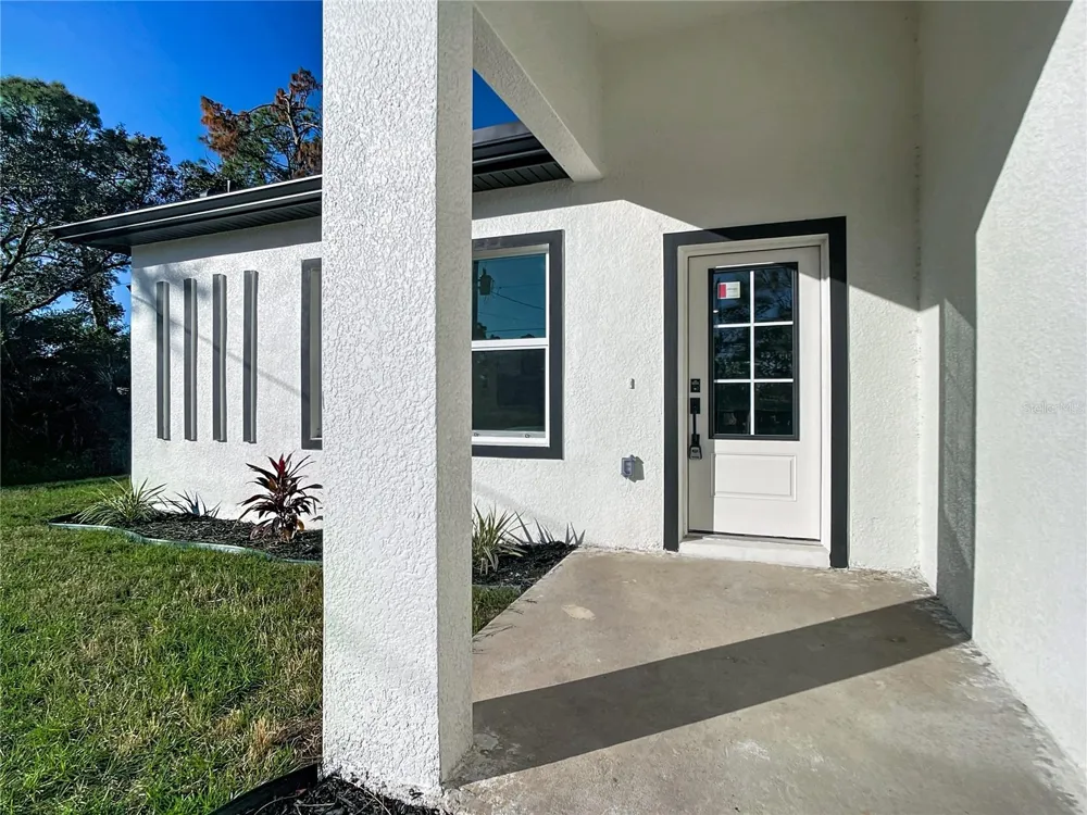 422 EISENHOWER BOULEVARD Lehigh Acres, FL 33974