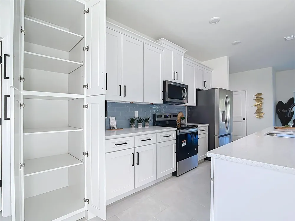 422 EISENHOWER BOULEVARD Lehigh Acres, FL 33974