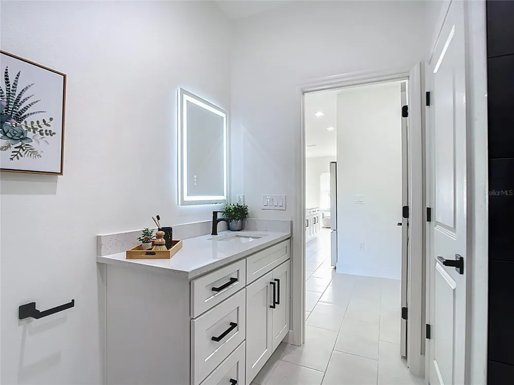 422 EISENHOWER BOULEVARD Lehigh Acres, FL 33974