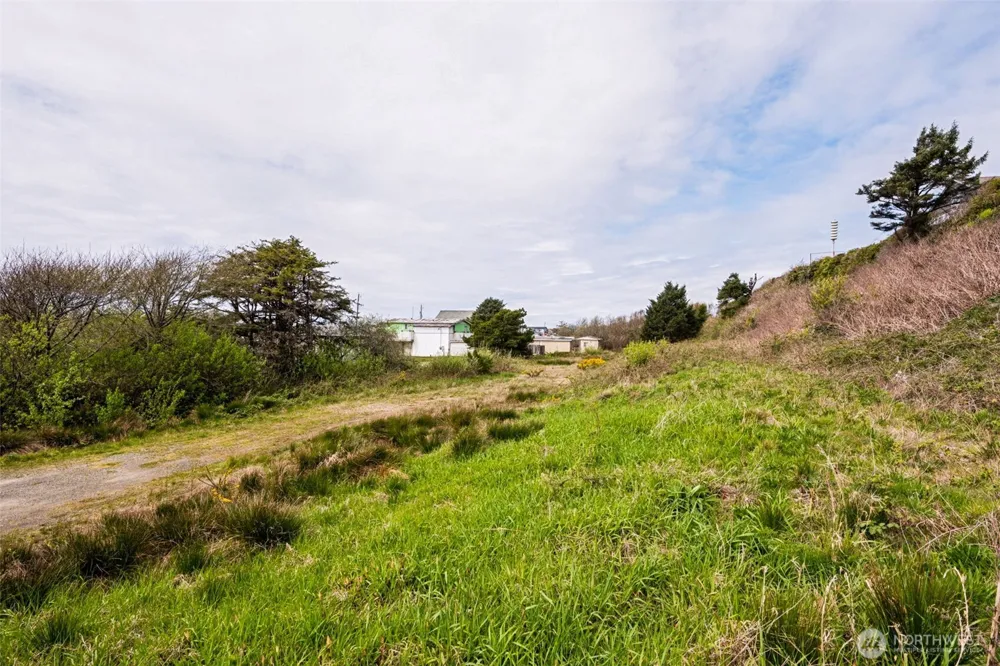 4776 Beach Lane Moclips, WA 98562