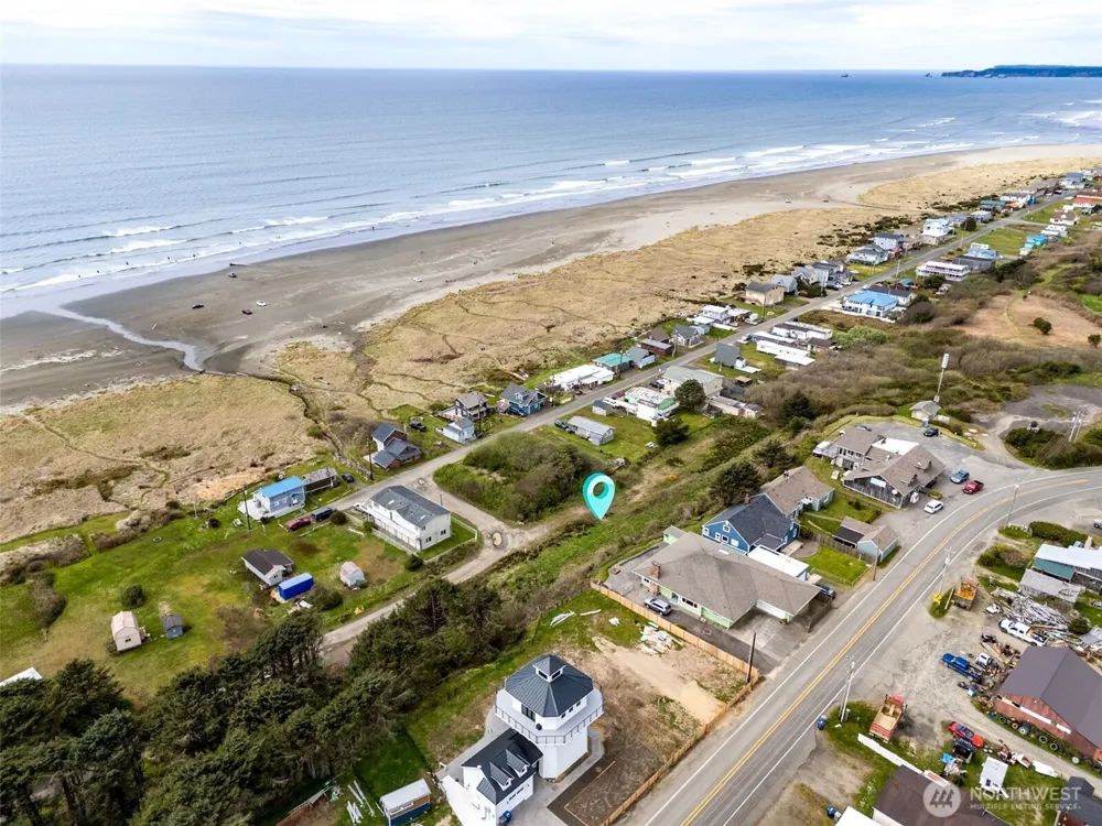 4776 Beach Lane Moclips, WA 98562