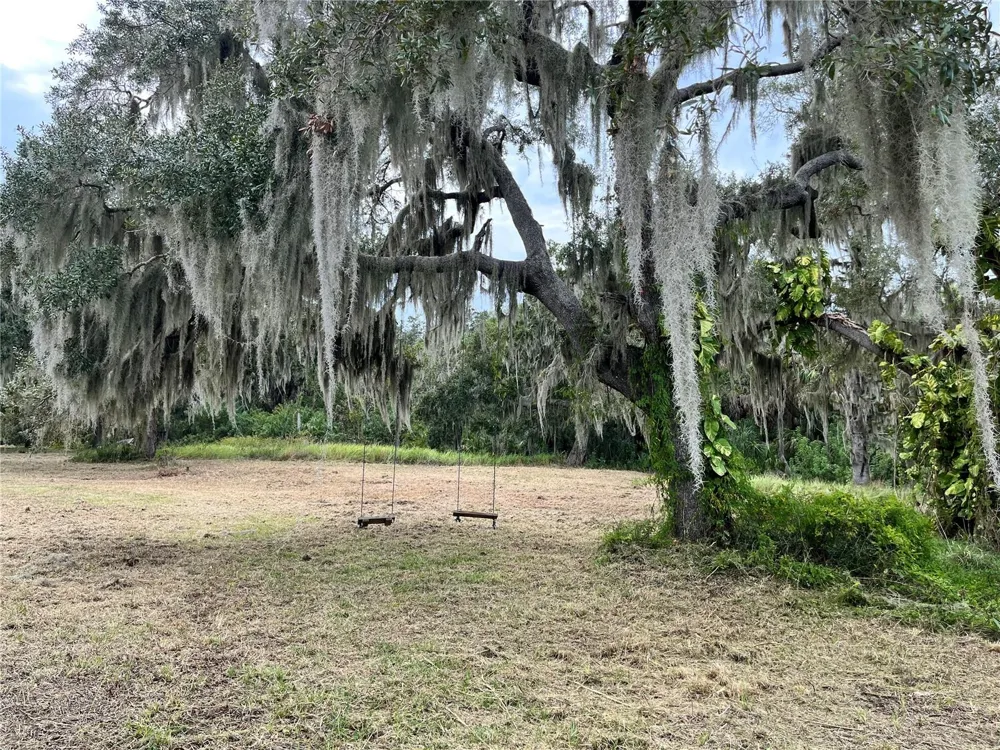 6715 16TH AVENUE E Palmetto, FL 34221