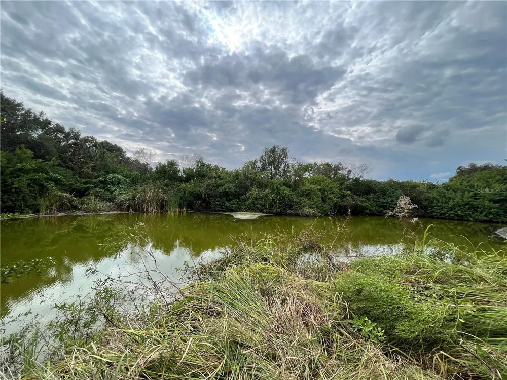 6715 16TH AVENUE E Palmetto, FL 34221