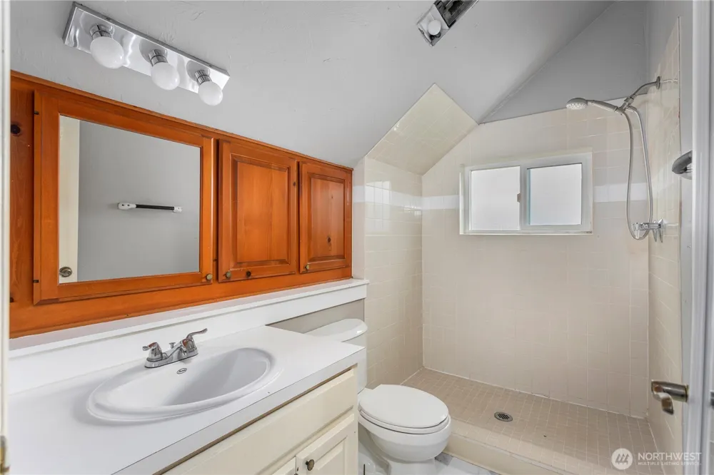 295 Kangas Road Toledo, WA 98591
