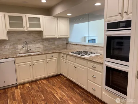 2426 James Place #303