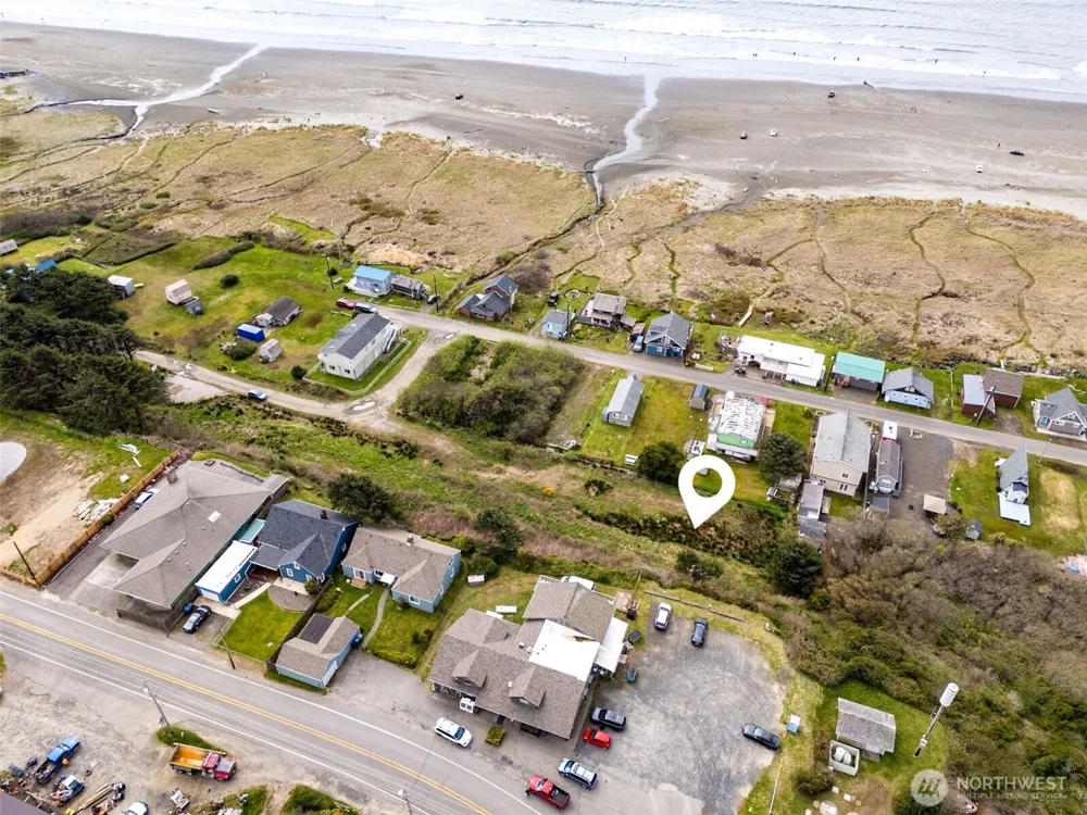 4788 Beach Lane Moclips, WA 98562