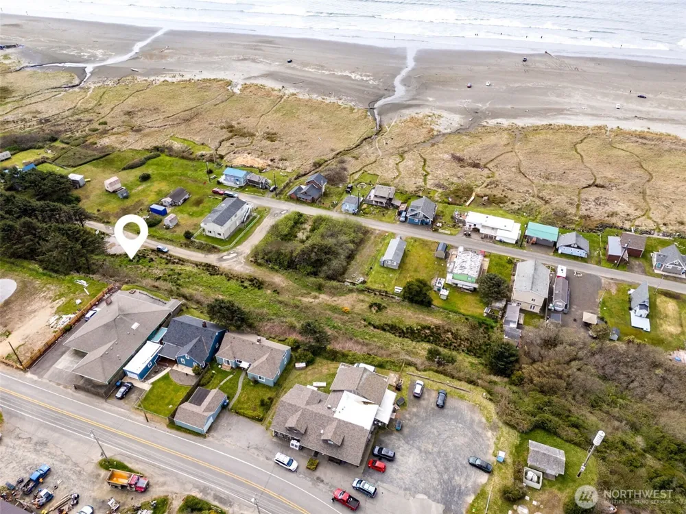 4776 Beach Lane Moclips, WA 98562