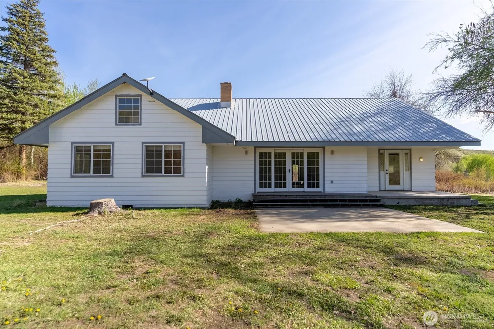 20752 State Route 20 Twisp, WA 98856