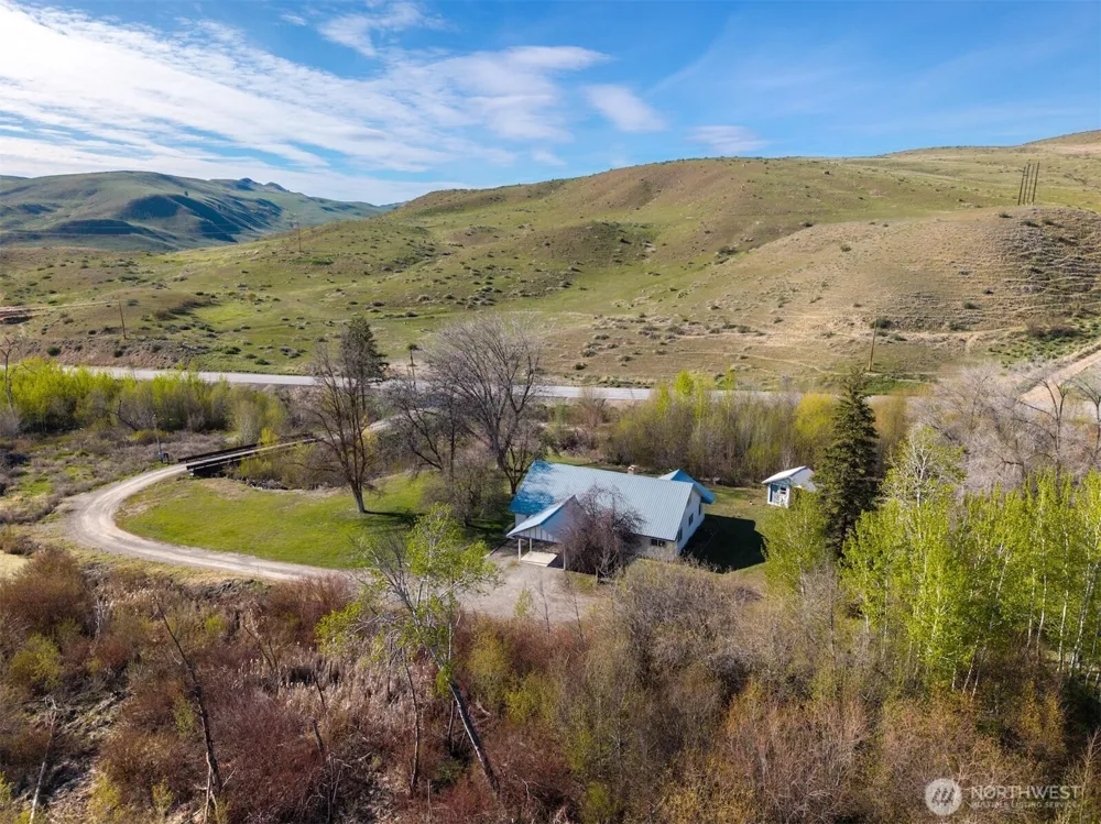 20752 State Route 20 Twisp, WA 98856