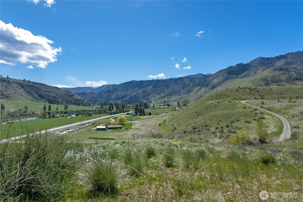 16 Dancing Bear Road Carlton, WA 98814
