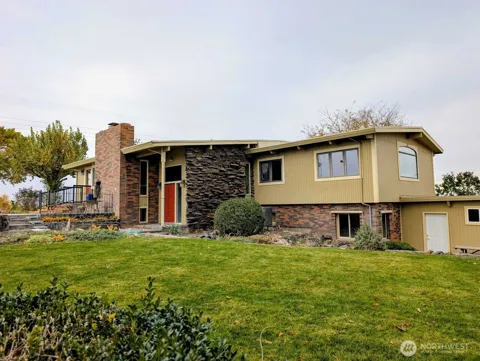 2175 W McManamon Road