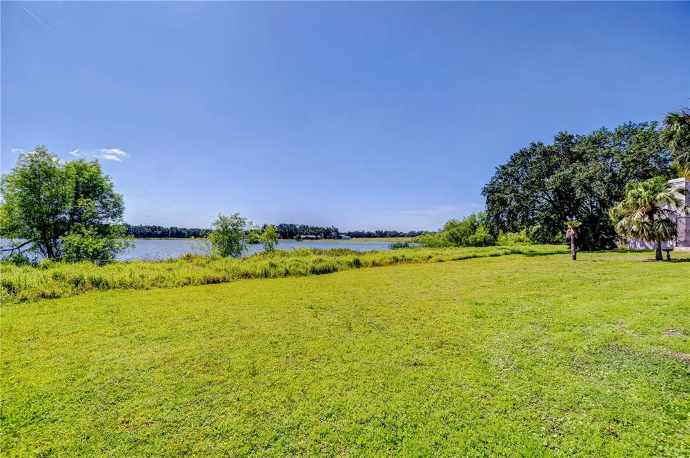 709 SPORTSMAN PARK DRIVE Seffner, FL 33584