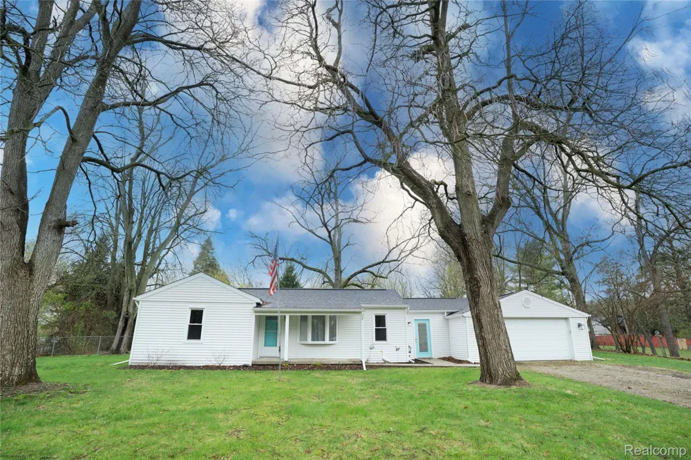620 S Briarvale Drive Auburn Hills City, MI 48326
