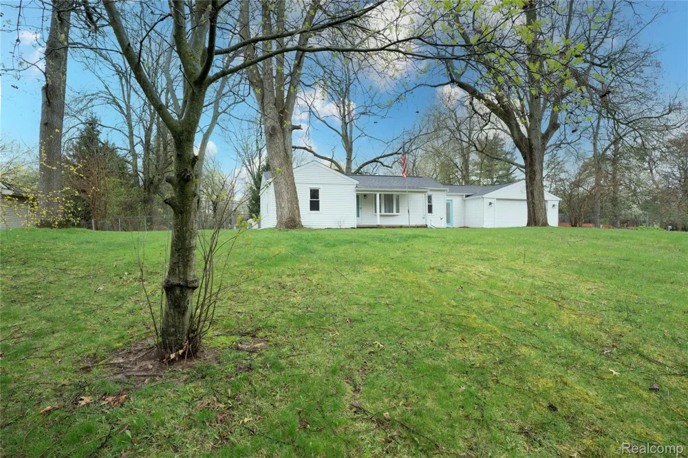 620 S Briarvale Drive Auburn Hills City, MI 48326